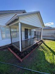 107 W Beechwood Avenue, Pinedale, CA 93650