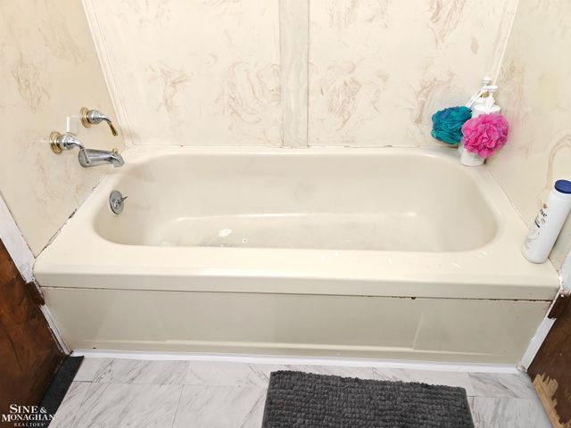 28300 Roy Boulevard, Saint Clair Shores, MI 48081