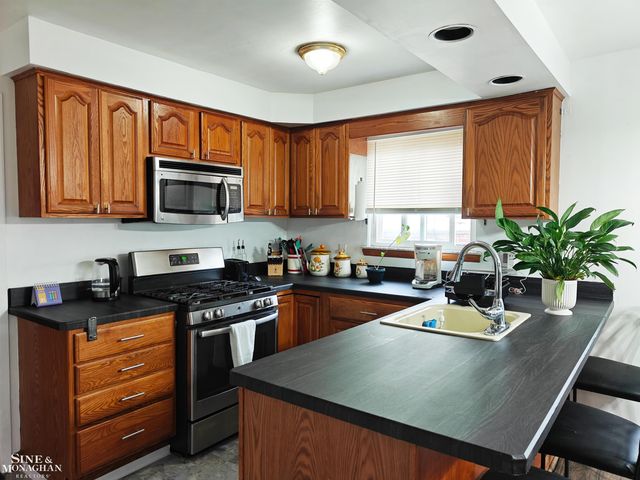 28300 Roy Boulevard, Saint Clair Shores, MI 48081