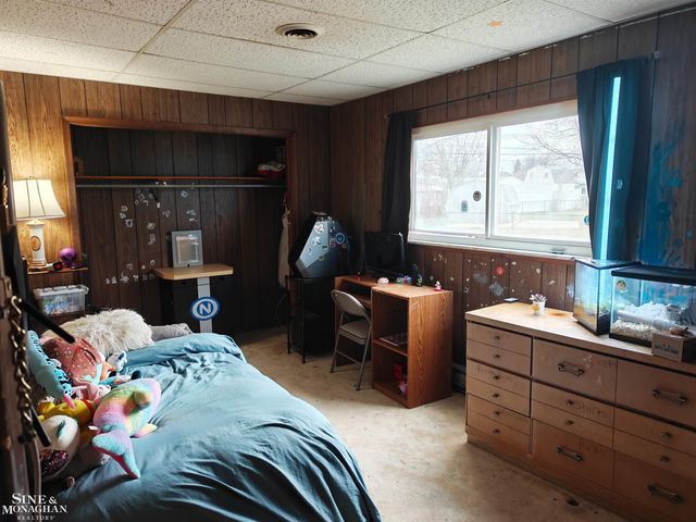 28300 Roy Boulevard, Saint Clair Shores, MI 48081