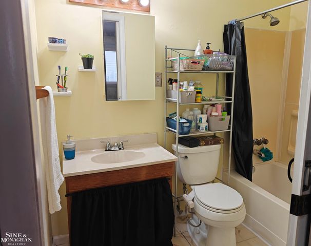 28300 Roy Boulevard, Saint Clair Shores, MI 48081