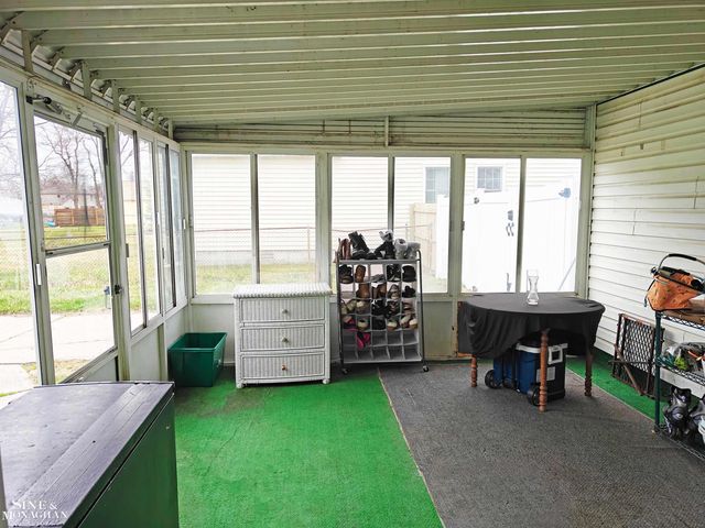 28300 Roy Boulevard, Saint Clair Shores, MI 48081