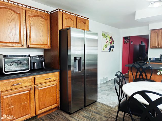 28300 Roy Boulevard, Saint Clair Shores, MI 48081