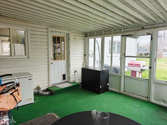 28300 Roy Boulevard, Saint Clair Shores, MI 48081