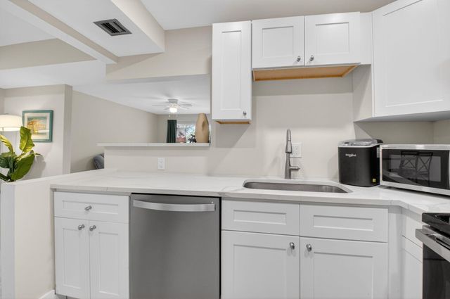 480 NW 20th Street 205, Boca Raton, FL 33431