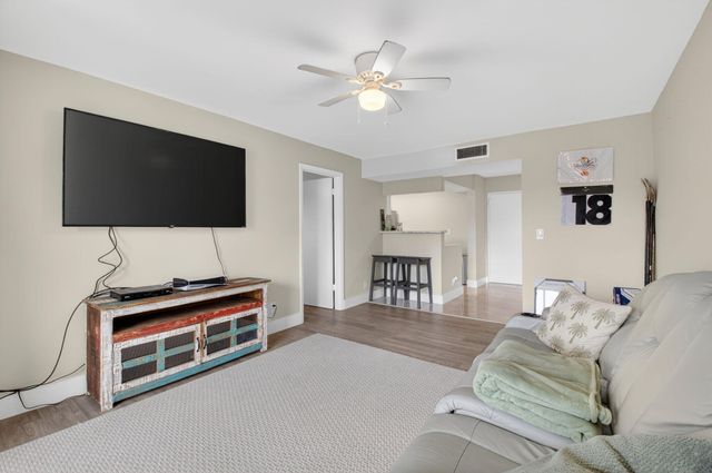 480 NW 20th Street 205, Boca Raton, FL 33431