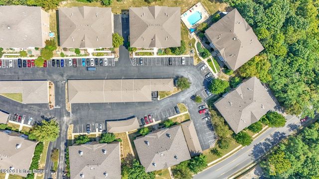 8508 Atrium Dr 1101, Louisville, KY 40220