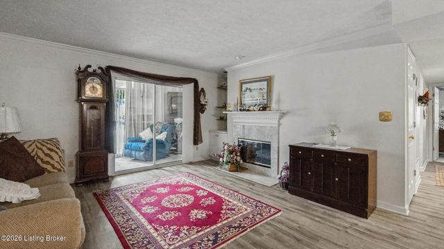 8508 Atrium Dr 1101, Louisville, KY 40220