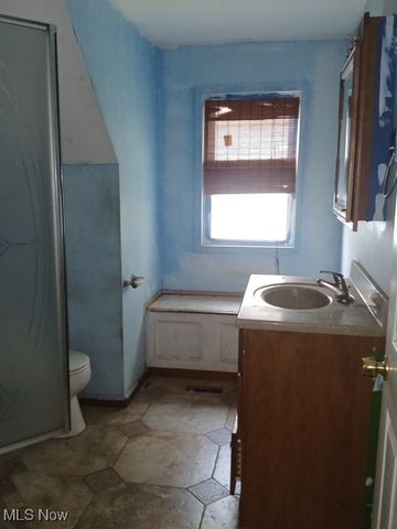 322 W 9th Street, Lorain, OH 44052