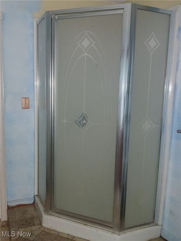 322 W 9th Street, Lorain, OH 44052