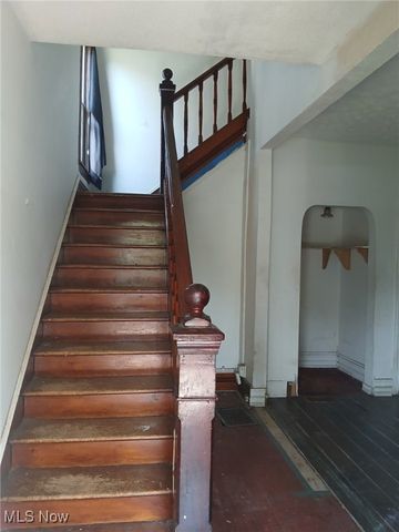 322 W 9th Street, Lorain, OH 44052