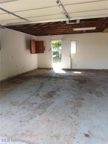 322 W 9th Street, Lorain, OH 44052