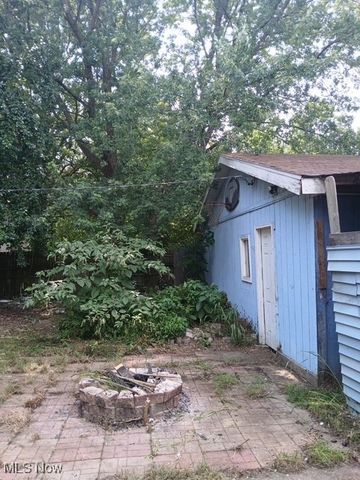 322 W 9th Street, Lorain, OH 44052