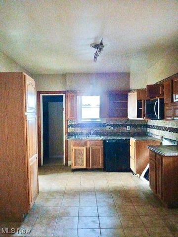 322 W 9th Street, Lorain, OH 44052