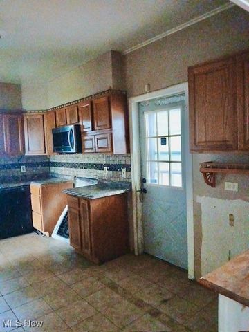 322 W 9th Street, Lorain, OH 44052