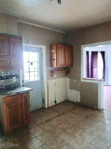 322 W 9th Street, Lorain, OH 44052