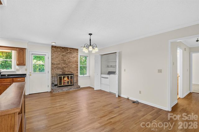 709 Forest Ridge Drive, Hendersonville, NC 28791