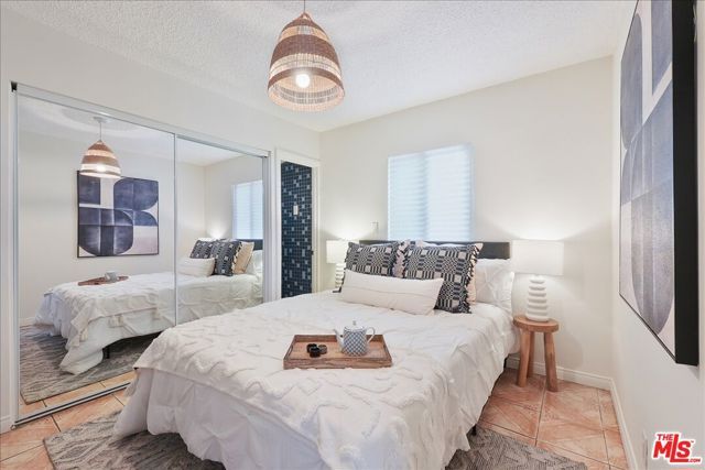 2754 S Cloverdale Avenue, Los Angeles, CA 90016