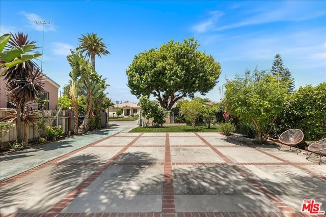 2754 S Cloverdale Avenue, Los Angeles, CA 90016
