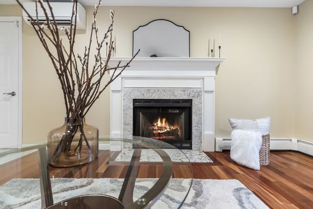 13 Candlewood Dr, Medway, MA 02053