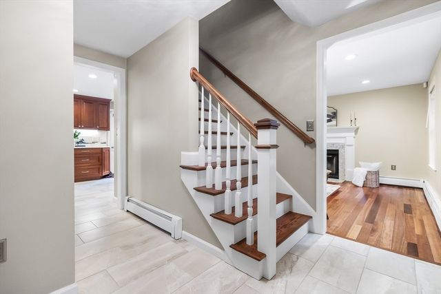 13 Candlewood Dr, Medway, MA 02053