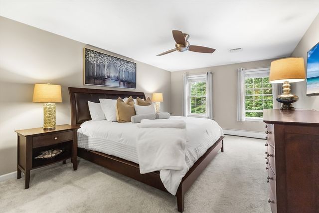 13 Candlewood Dr, Medway, MA 02053
