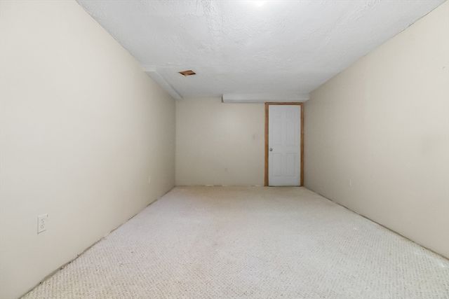 13 Candlewood Dr, Medway, MA 02053