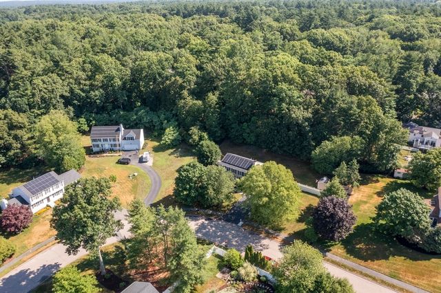 13 Candlewood Dr, Medway, MA 02053