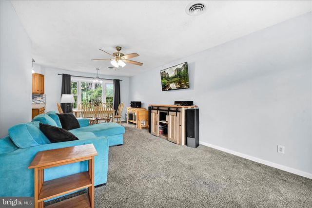 2 CATHY ANN DR, Reading, PA 19606