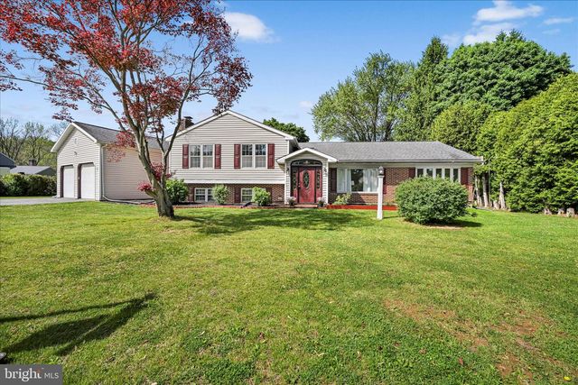 2 CATHY ANN DR, Reading, PA 19606