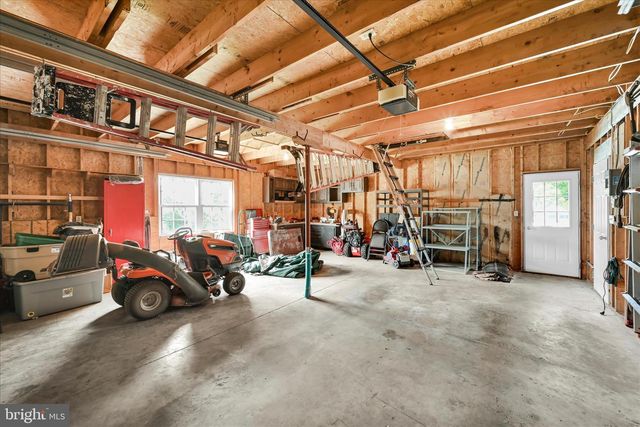 2 CATHY ANN DR, Reading, PA 19606