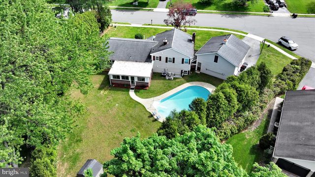 2 CATHY ANN DR, Reading, PA 19606
