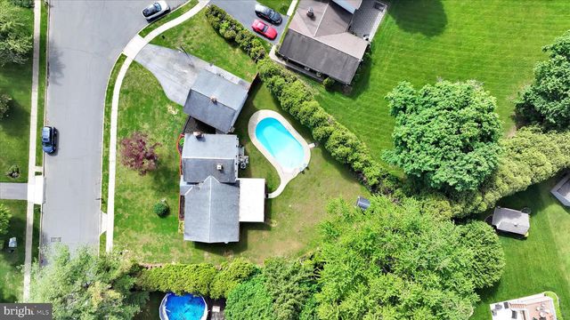 2 CATHY ANN DR, Reading, PA 19606