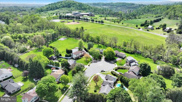 2 CATHY ANN DR, Reading, PA 19606