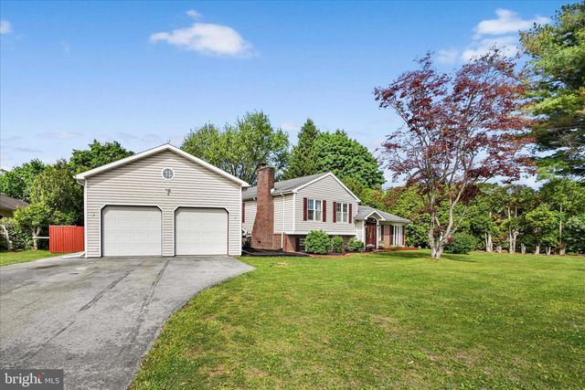 2 CATHY ANN DR, Reading, PA 19606