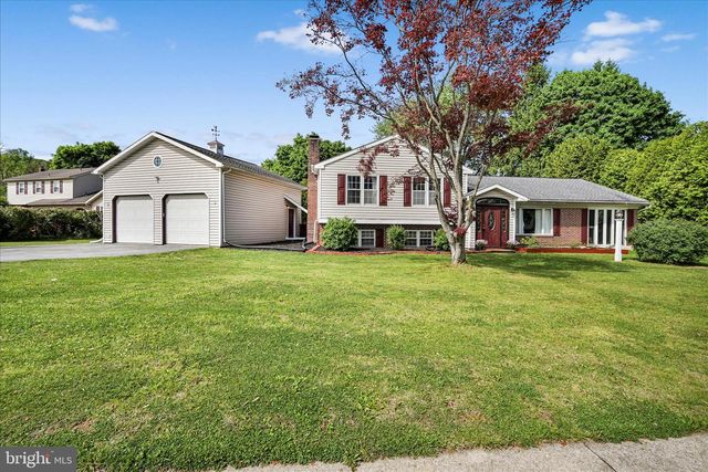 2 CATHY ANN DR, Reading, PA 19606