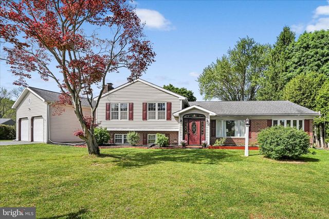 2 CATHY ANN DR, Reading, PA 19606