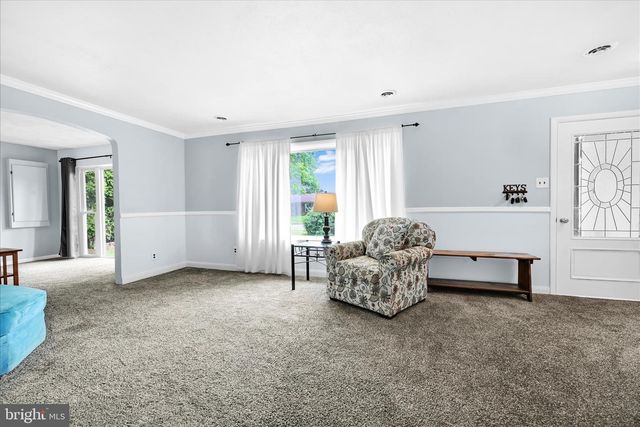 2 CATHY ANN DR, Reading, PA 19606