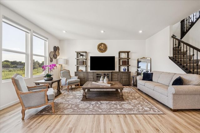 900 Treeline Drive, Algonquin, IL 60102