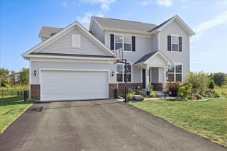 900 Treeline Drive, Algonquin, IL 60102