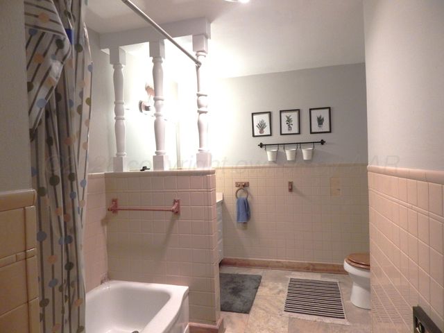 519 Third Street, Mclean, TX 79057