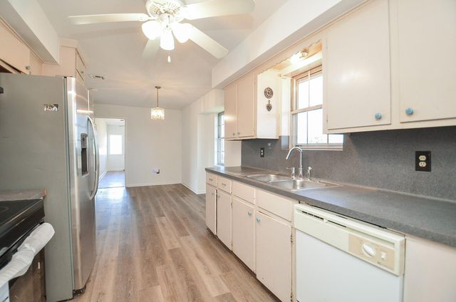 15573 Fm 1887 Road, Hempstead, TX 77445