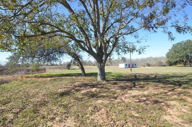 15573 Fm 1887 Road, Hempstead, TX 77445