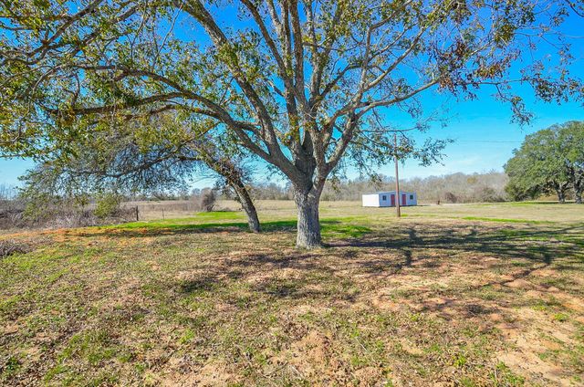 15573 Fm 1887 Road, Hempstead, TX 77445