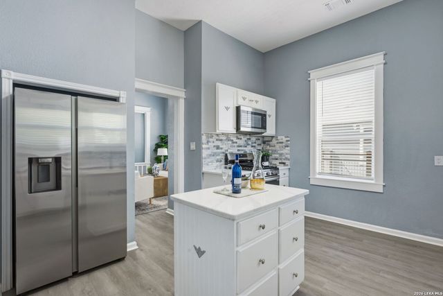 415 Helena, San Antonio, TX 78204