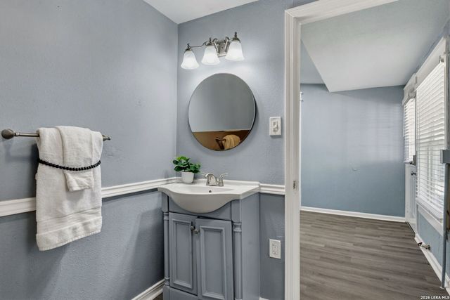 415 Helena, San Antonio, TX 78204