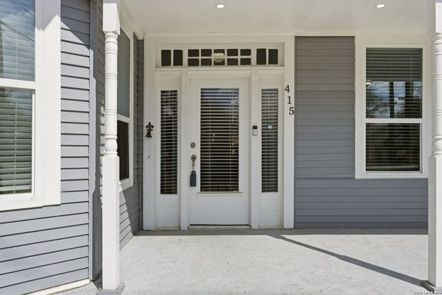 415 Helena, San Antonio, TX 78204