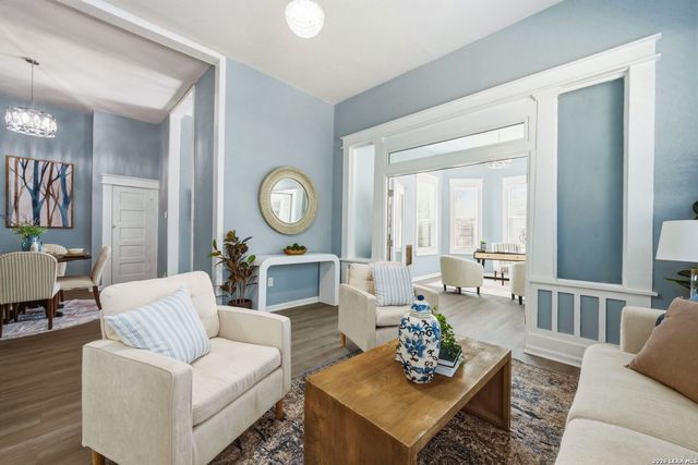 415 Helena, San Antonio, TX 78204