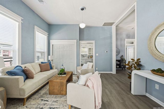 415 Helena, San Antonio, TX 78204