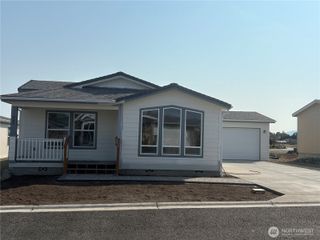 886 N Rock Rose Avenue, Sequim, WA 98382